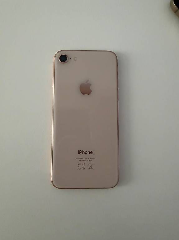 Telefoni cellulari / Smartphones: Iphone 8 – Usato da Bottmingen venduto da P.Cinque 2
