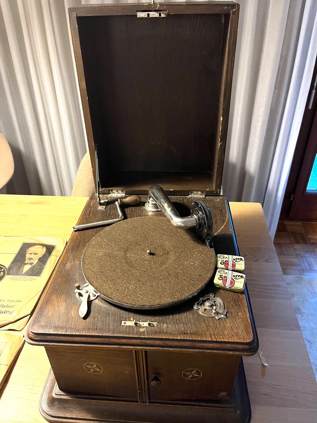 Paillard Giradischi: Antikes Grammophon Paillard Suisse – Usato da Kilchberg ZH venduto da Tchantal