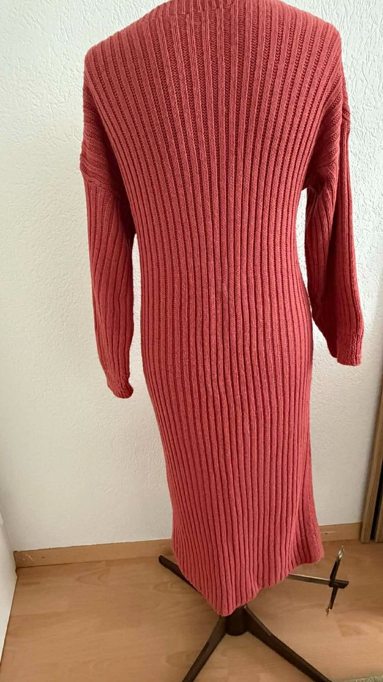 Kleider: Strick Kleid M-L – Gebraucht aus Liestal von aarroon 2