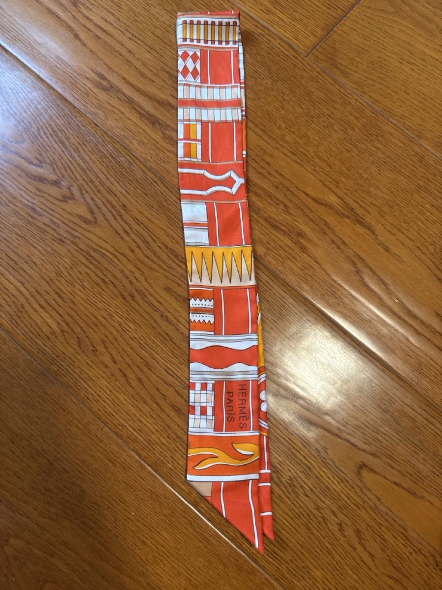 Foulard & Sciarpe: Hermes twilly  un peu sale – Usato da Davos Dorf venduto da gin_8k9d 3
