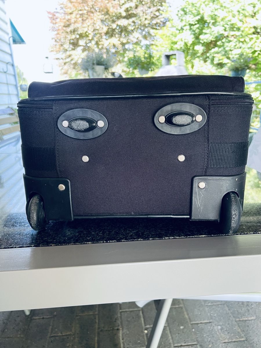 Samsonite Reisekoffer: Samsonite Koffer schwarz Rollkoffer Handgepäck – Gebraucht aus Pieterlen von Mambo2006 2