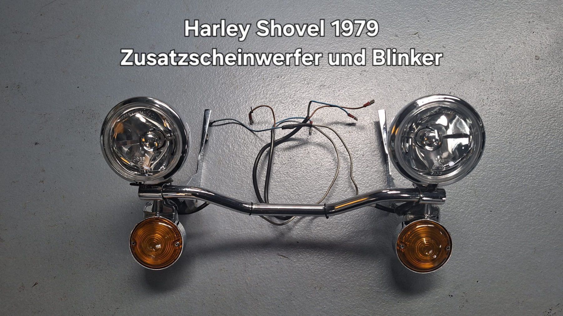 Harley-Davidson Fari: Harley Davidson Shovel 1979 Zusatzscheinwerfer + Blinker – Usato da Alpnach Dorf venduto da HD-Girl