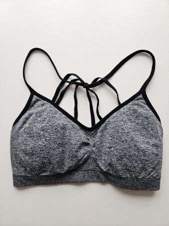 Bustier/BH/SportBH Gr.M grau mit schöner Optik
