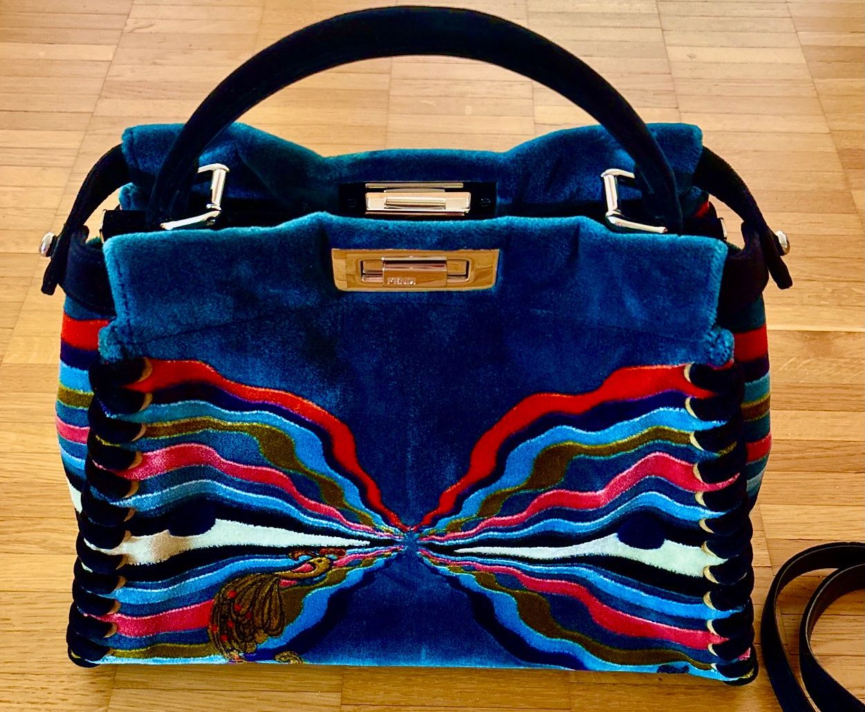 Fendi Borse da donna: FENDI LIMITED EDITION PEEKABOO AUS SAMT – Nuovo e nell'imballaggio originale da Zurich venduto da MX1000