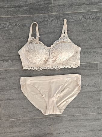 Damenlingerie Set BH und Slip Spitzenstoff beige Grösse M