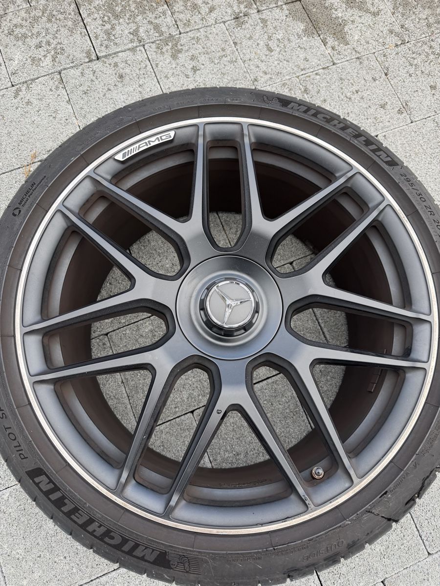 Mercedes-Benz Felgen: Orginale E63 AMG Felgen – Gebraucht aus Niedergösgen von alimkay