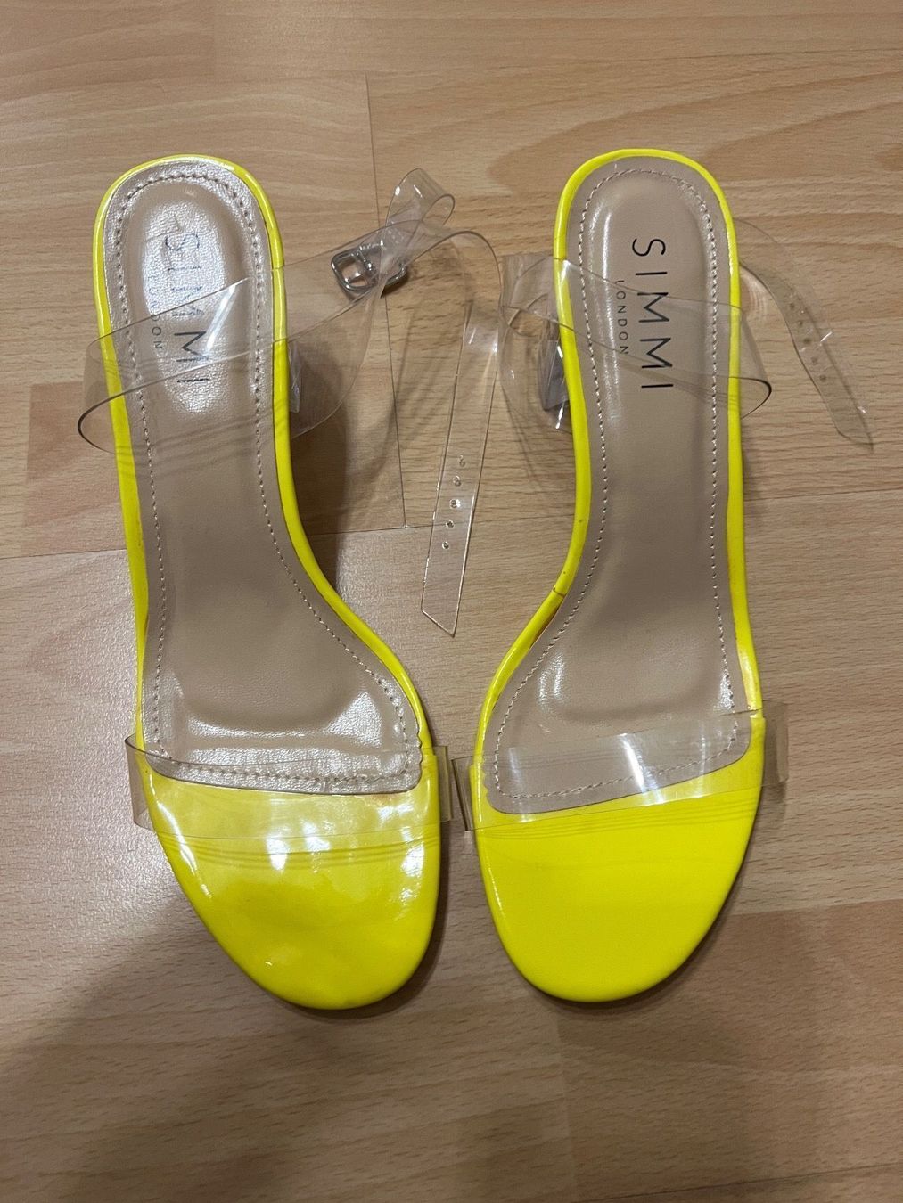 Scarpe da donna: Transparente Schuhe – Nuovo (secondo la descrizione) da Egerkingen venduto da ear_k6fg