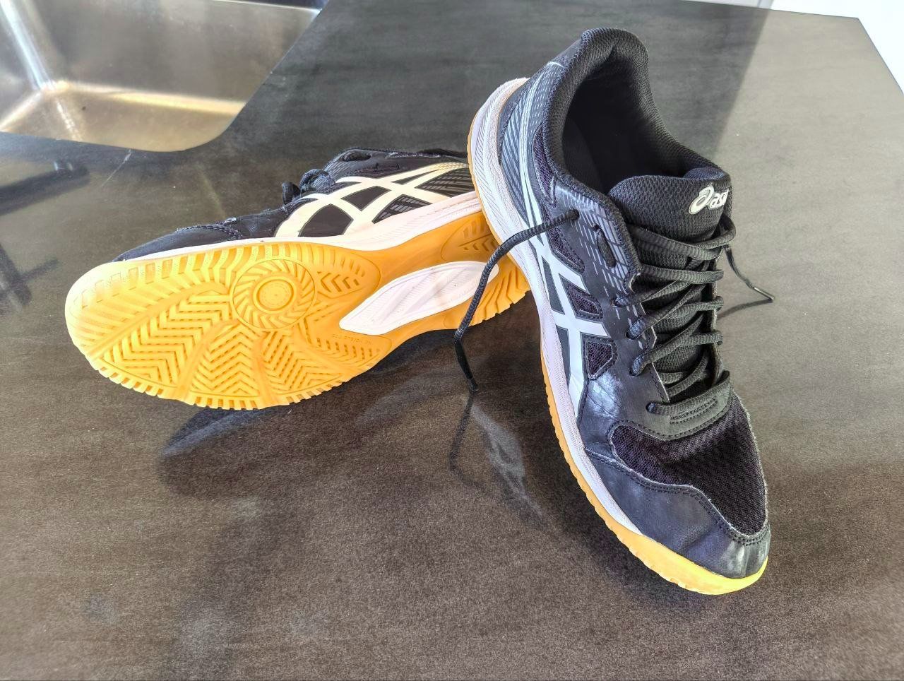 Scarpe da uomo: ASICS Upcourt 6 Turnschuh – Usato da Biel venduto da Lesche007 1
