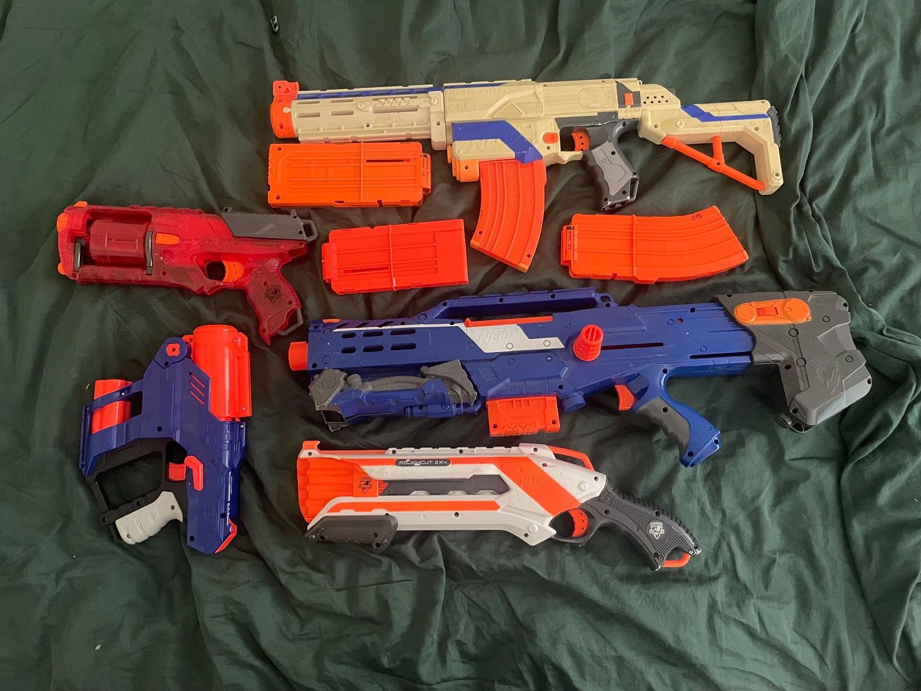 Nerf Spielzeuge: Nerf Blaster Set 5 Stk – Gebraucht aus Wangen b. Olten von Skywalker70