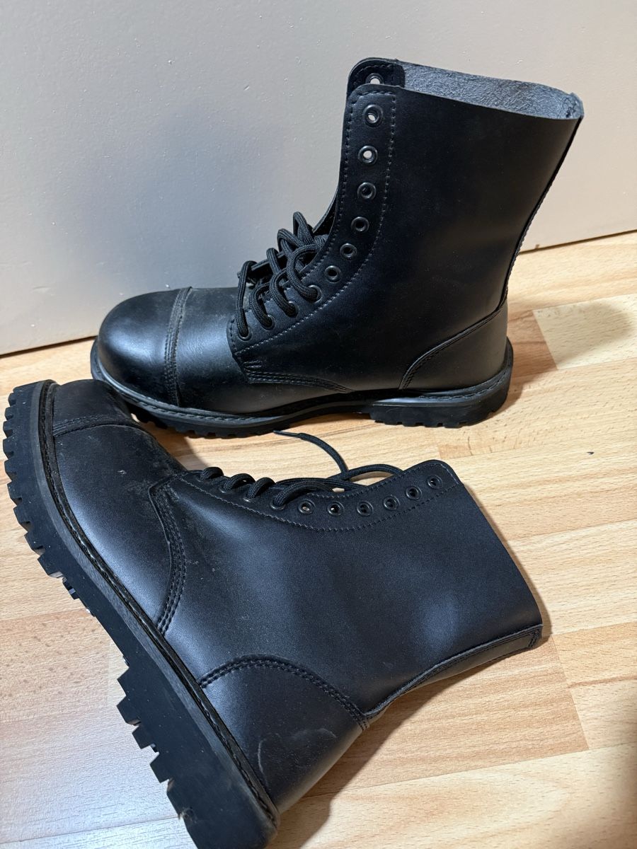 Herrenschuhe: Brandit schuhe – Gebraucht aus visp von Kmemo1 1