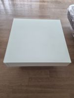 Weisser Couchtisch mit Glasplatte und Schublade