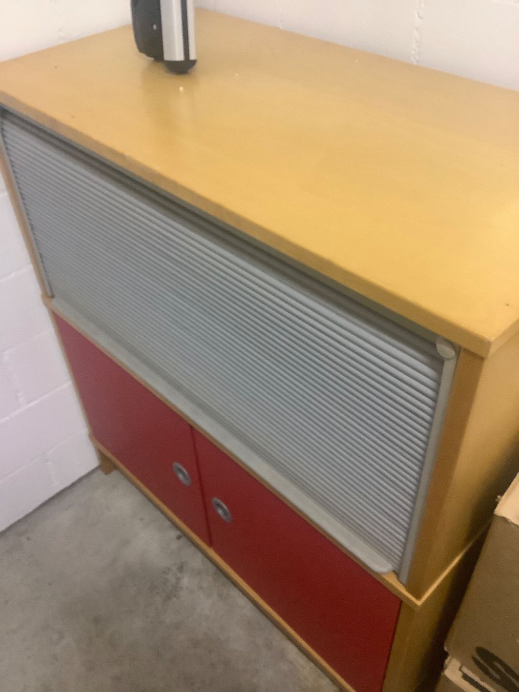 Kommoden: Vintage Sideboard mit Rollladen, 1960er Jahre – Gebraucht aus Freienbach von Elenaheinz 1