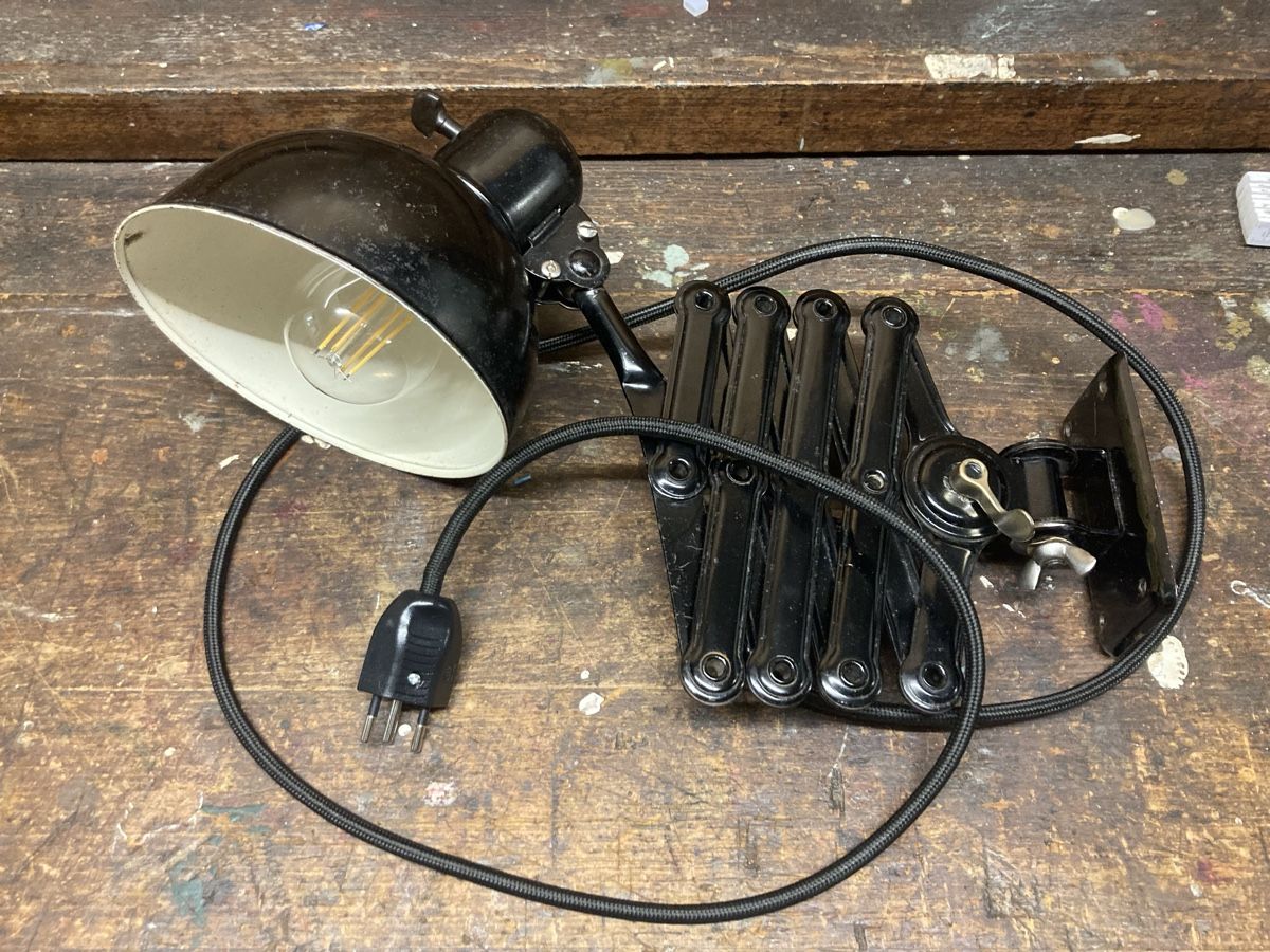 Kaiser Lampade: Kaiser Idell Scherenlampe schwarz, Stoffkabel, CH-Stecker – Usato da Schaffhausen venduto da Mano99 6