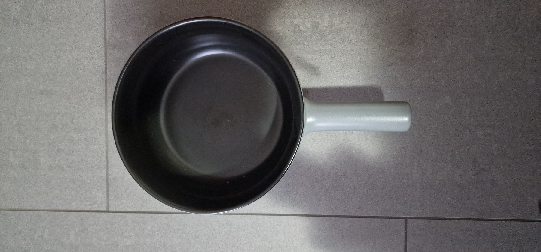 Padelle: Fondue Caquelon – Usato da Zürich venduto da Sisqon 1