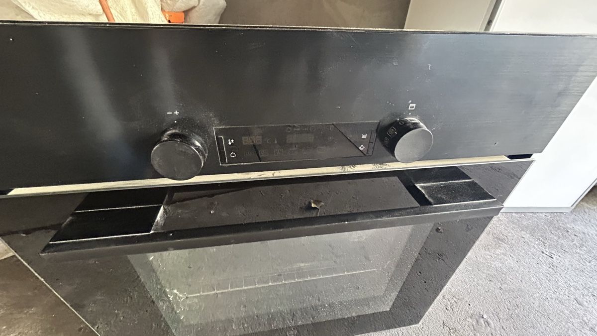V-Zug Elettrodomestici da cucina: V-ZUG COMBAIR V 400 Backofen – Usato da granges paccot venduto da RMBS 2