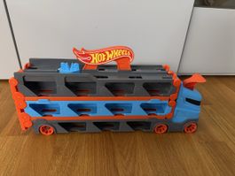 Hot Wheels Transporter Truck - very good condition