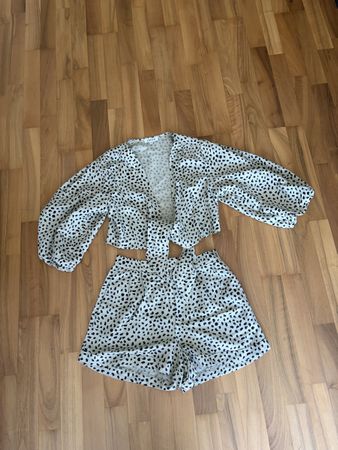 ✨ Zweiteiliges Set – Grösse M ✨