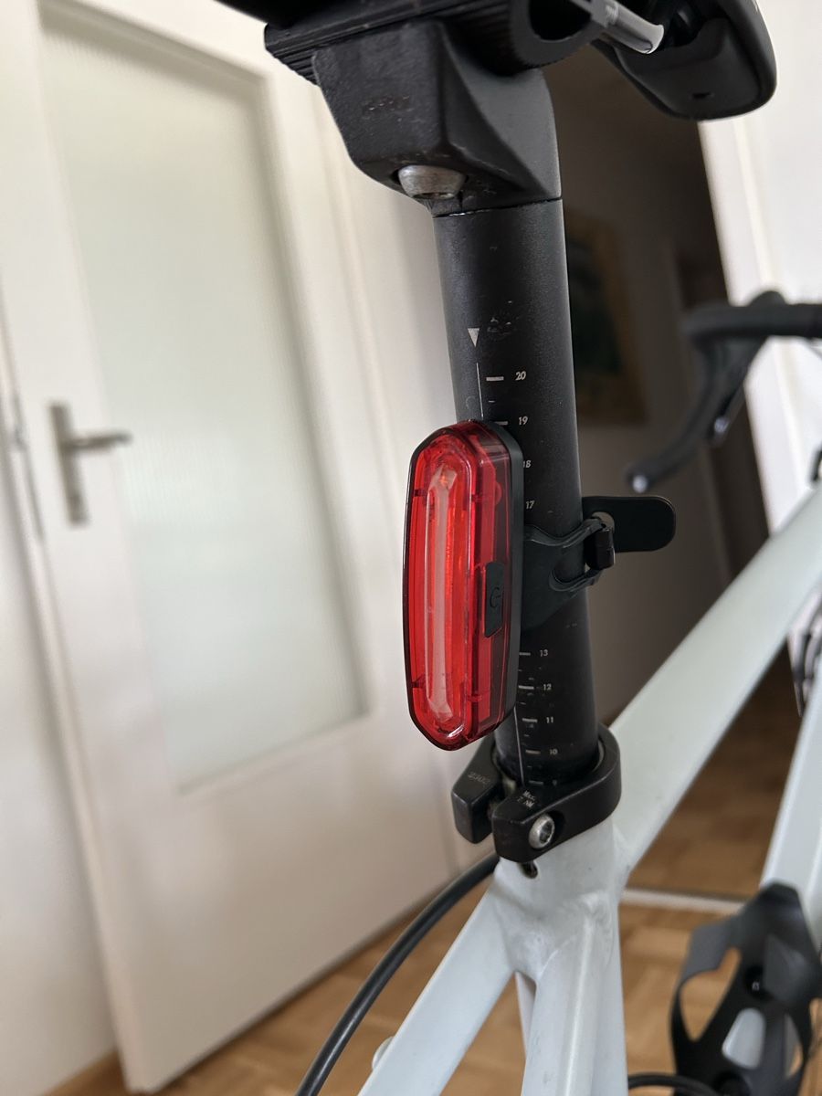 Pezzi di ricambio: Fahrradlicht Rücklicht – Usato da Muttenz venduto da luui97