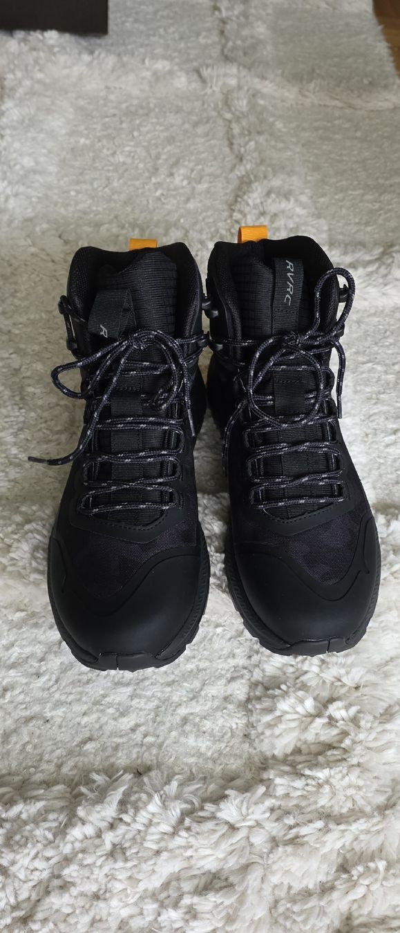 Scarpe da uomo: NEU! Revolutionrace Wanderschuhe Grösse 42 – Nuovo e nell'imballaggio originale da Adliswil venduto da sushipeti