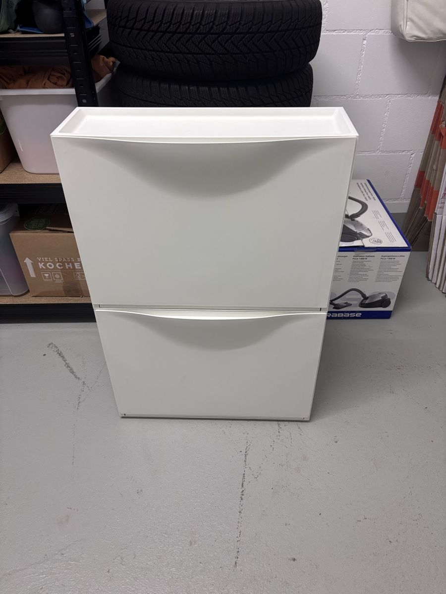 Ikea Porte manteau: Trones – D'occasion à Dübendorf par Valou25