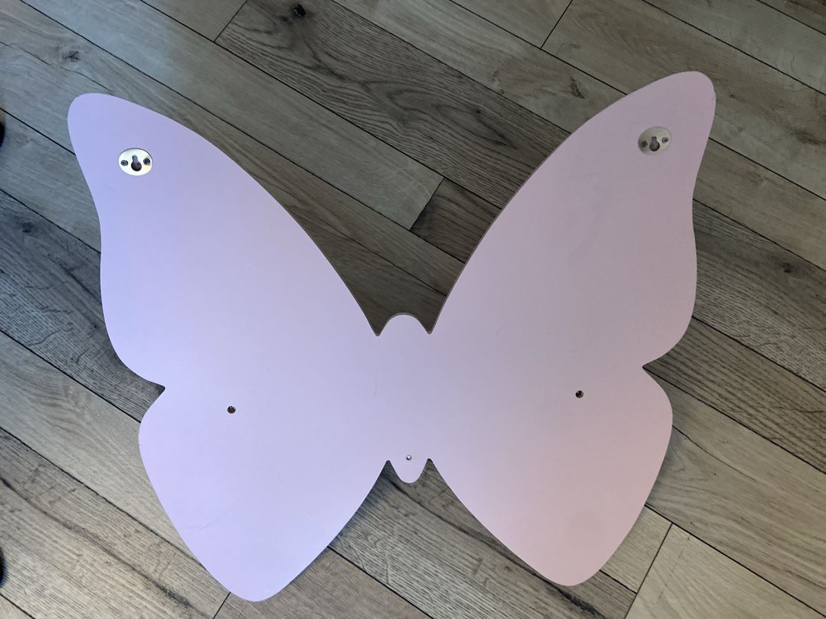 Tutte le decorazioni: Étagère papillon 🦋 rose – Usato da Sornard (Nendaz) venduto da delezedoris 2