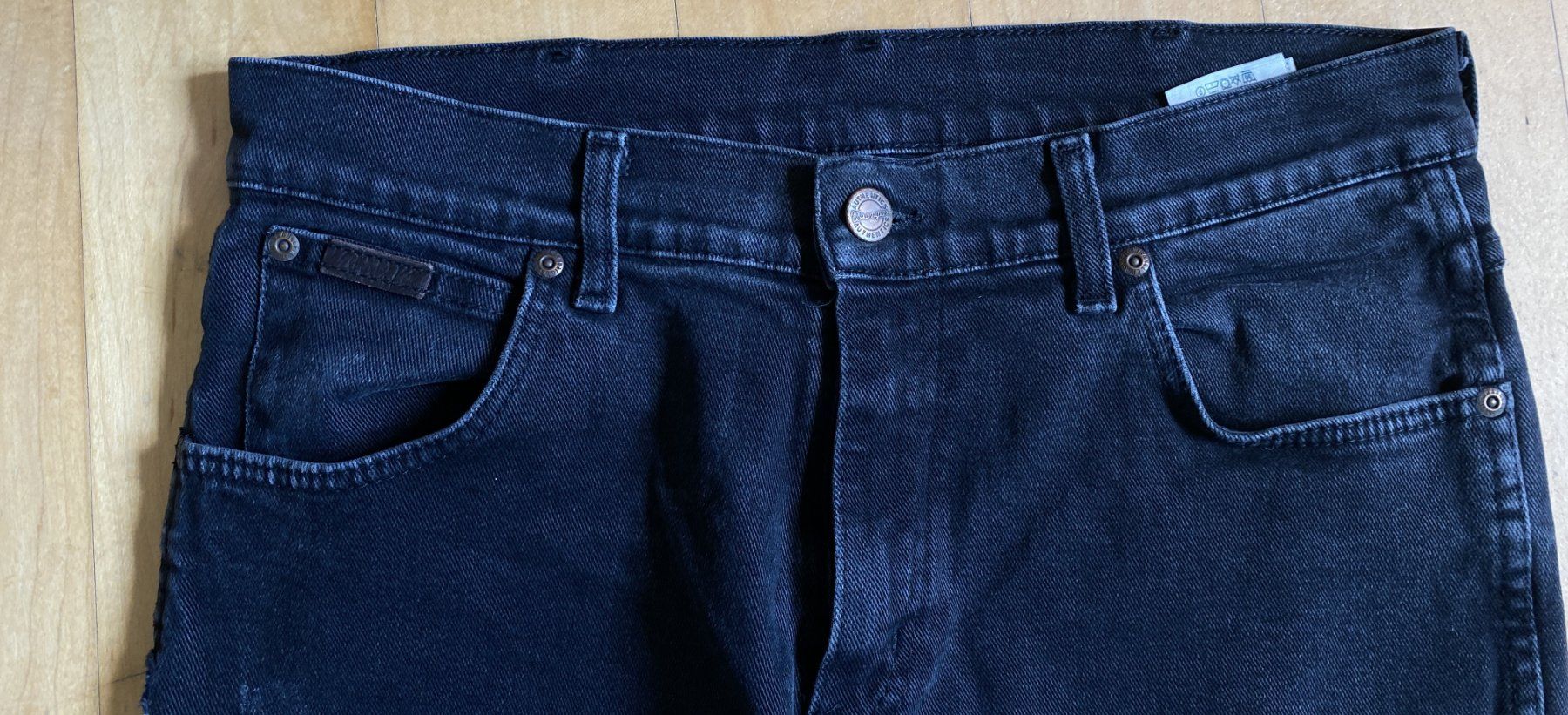 Wrangler Jeans: WRANGLER Texas Stretch Jeans schwarz 33/32 – Gebraucht aus Hünenberg von Ecila 1
