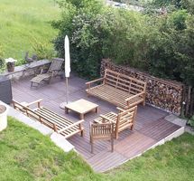 Edle Tropenholz-Terrassenmodule mit Unterkonstruktion