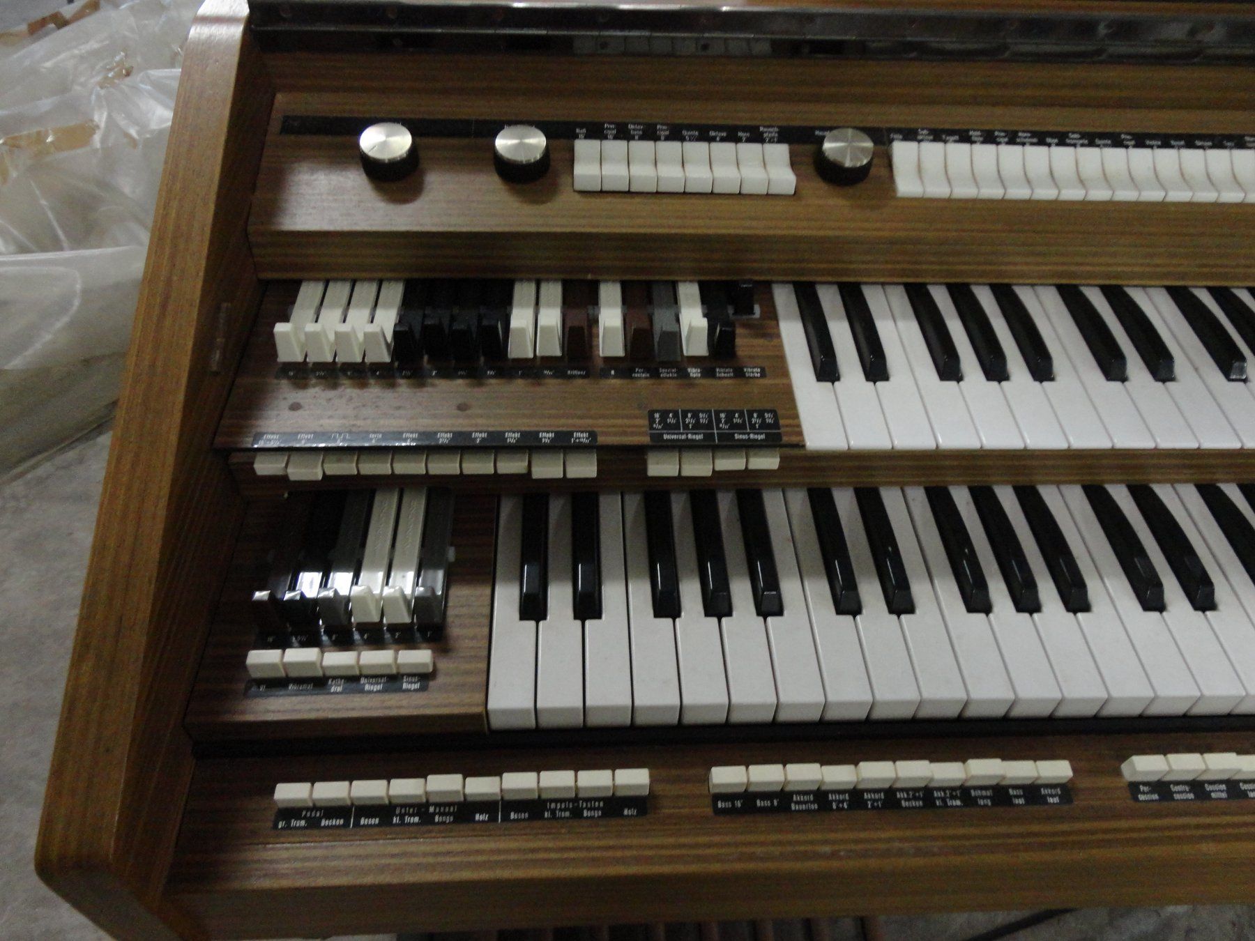 Strumenti musicali: Dr. Böhm Elektronische Orgel – Usato da Moosleerau venduto da CCars_Autohandel 1