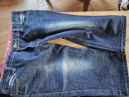 Sehr schöne Shorts von Extra, Grösse 36, neuwertig!