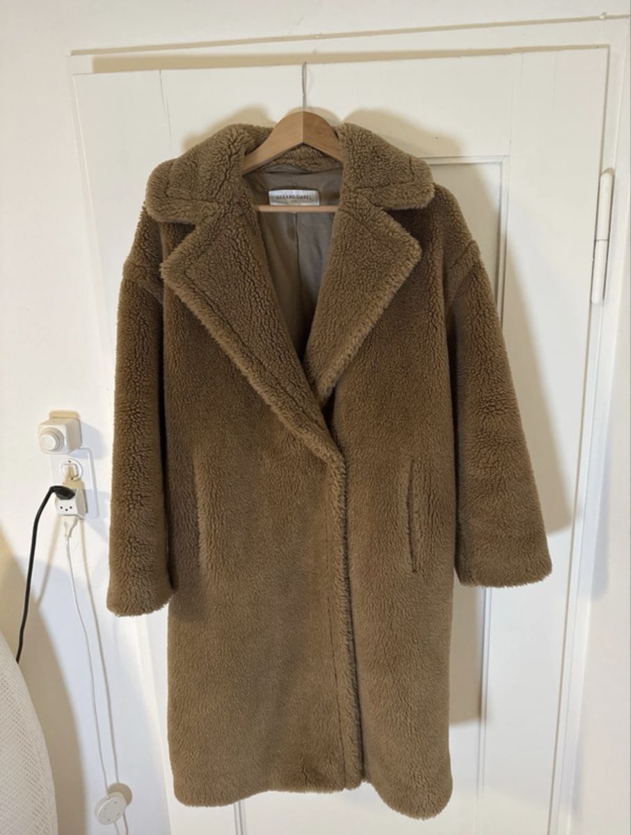 Gérard Darel Cappotti: Gerard Darel Teddy Bear Coat, Size 36, Warm Winter! – Usato da Zürich venduto da alessandra97_ 1