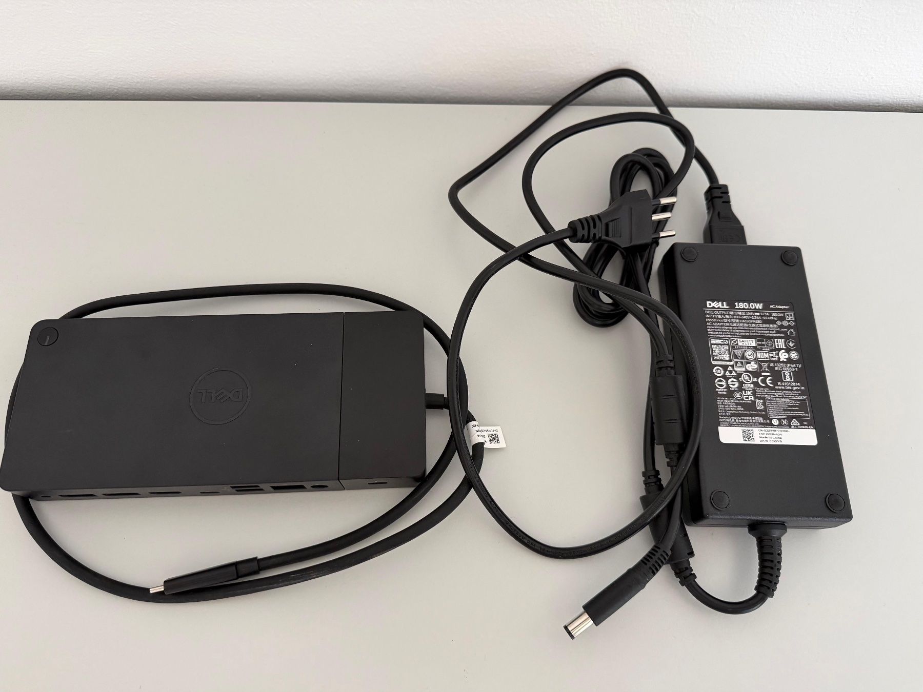 Dell Docking station: Dell WD19TB docking station – D'occasion à Greifensee par Digomes 1