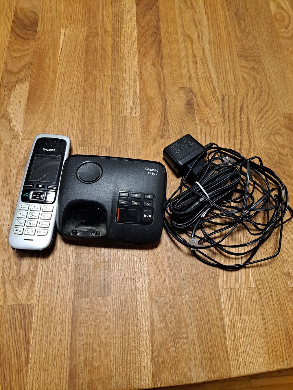 Gigaset Telefoni: Gigaset telefon gebraucht – Usato da Kloten venduto da Buki-Sneki 1