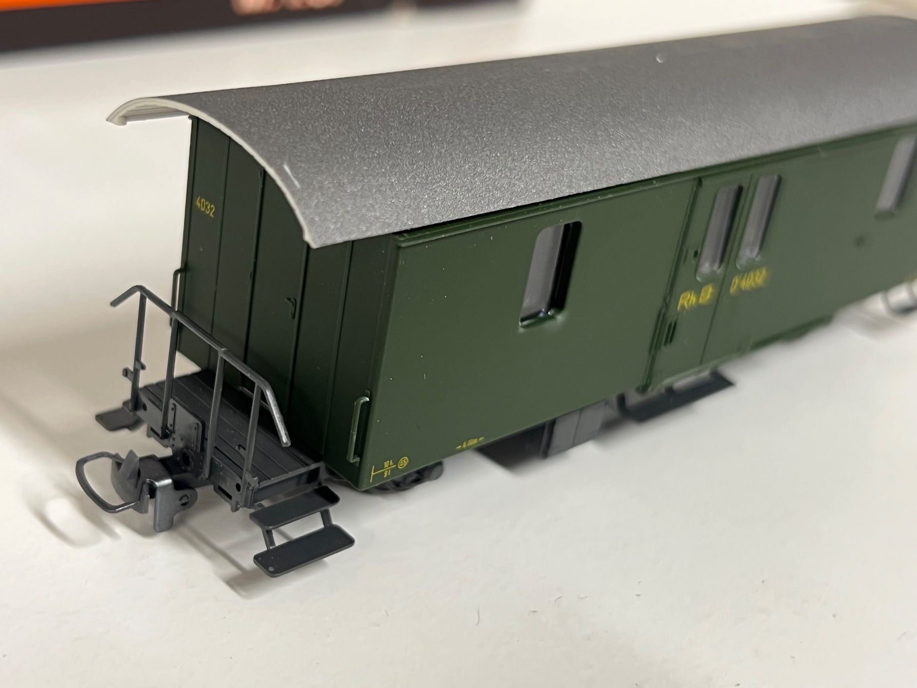 Bemo Modellini di ferrovie: Bemo 3264 Gepäckwagen RhB D2 4032 – Nuovo (secondo la descrizione) da Neuenhof venduto da ludovicco 3