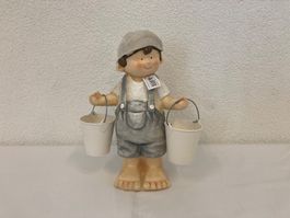 Gartenfigur Knabe stehend mit 2 Kübeli, ca. 30x20x12 cm