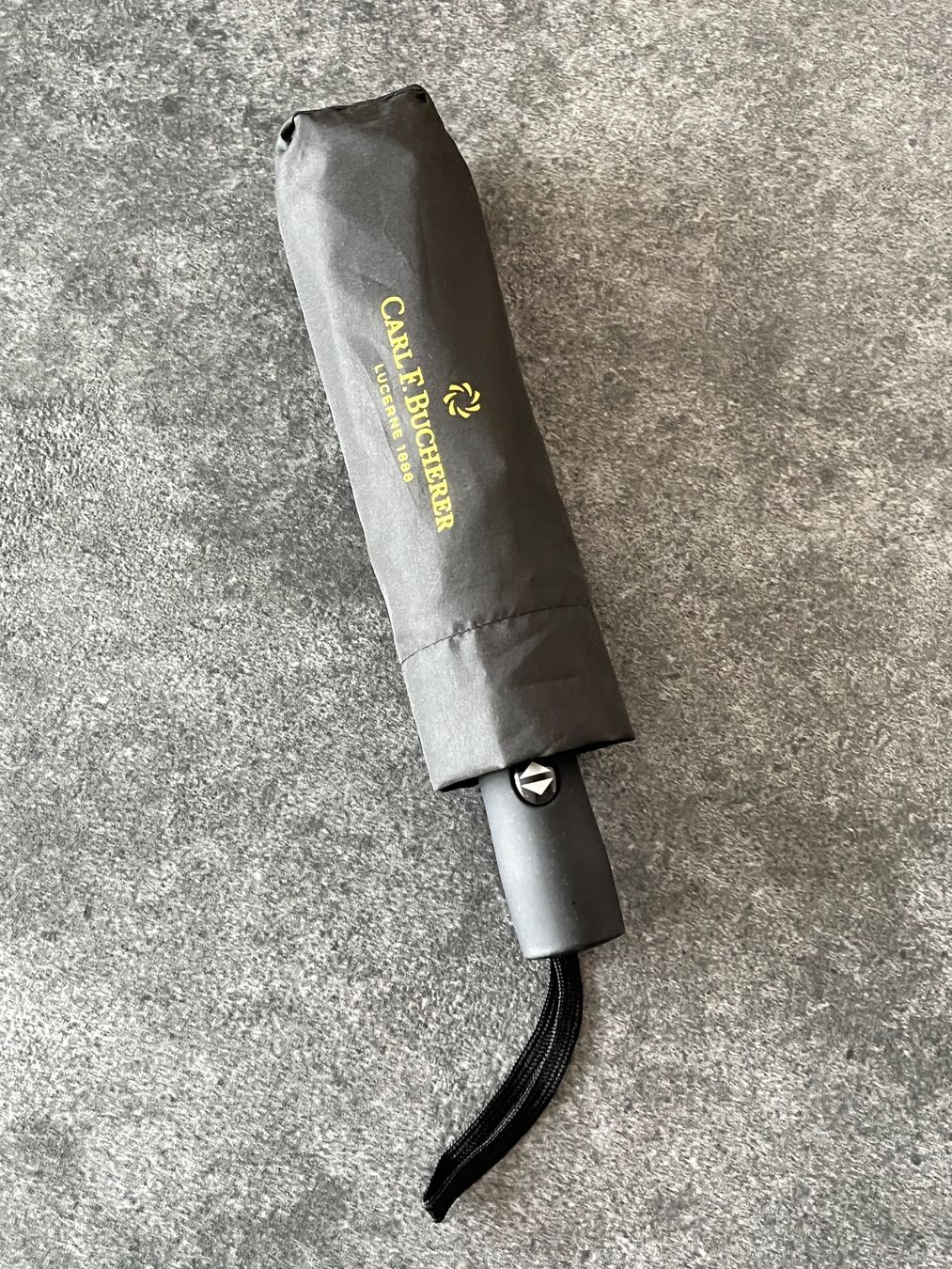 Ombrelli: Original BUCHERER Regenschirm mit Etui - L29cm – Usato da Kilchberg ZH venduto da Simple.Life 9