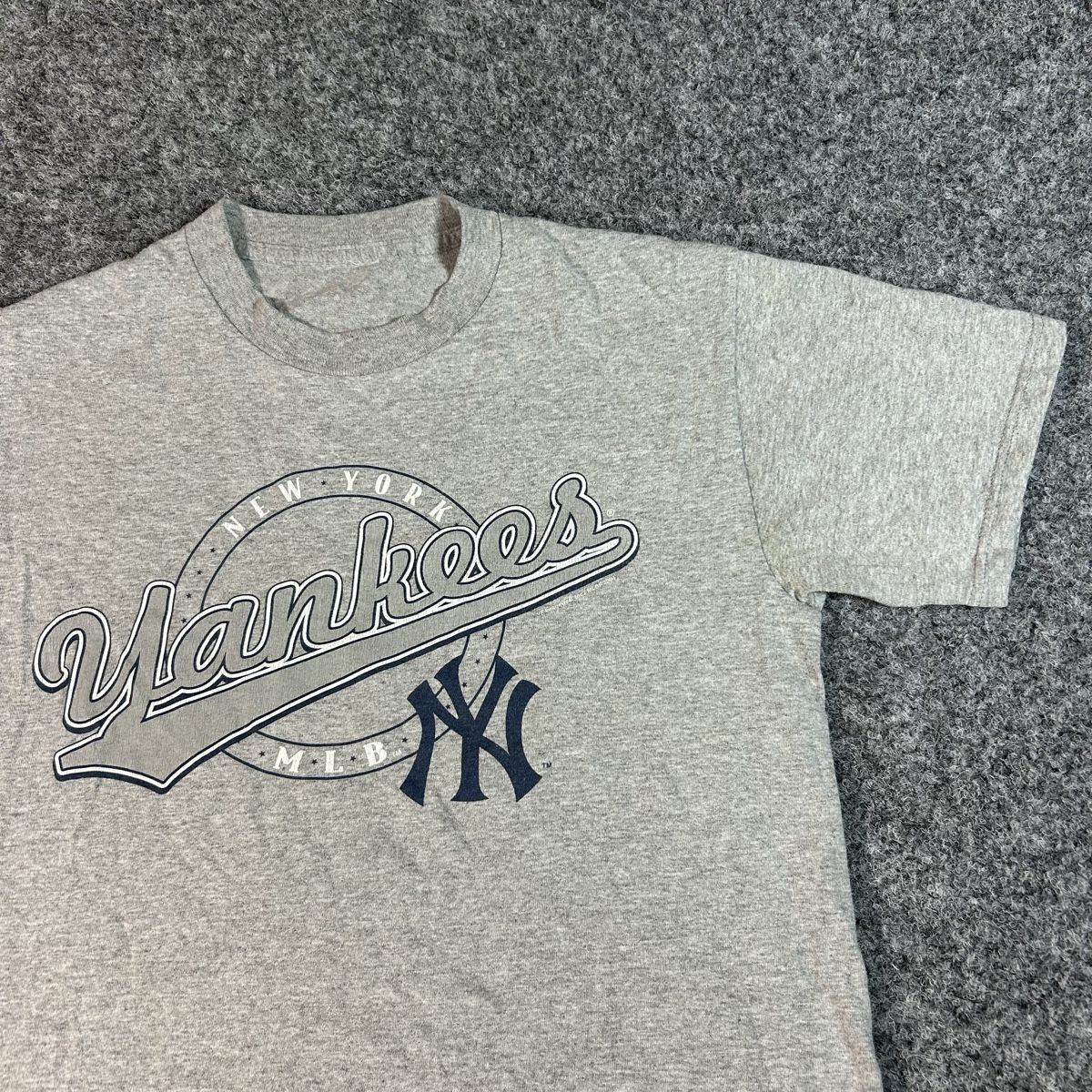 T-shirts: Yankees 04s Tshirt – D'occasion à La Sagne NE par Matlasape 1