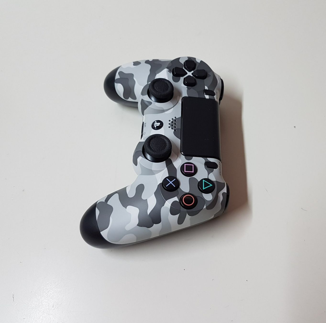 Sony Manettes: 😎 Original Sony Dualshock 4 Wireless Controller PS4 Top – D'occasion à Schüpfheim par Games_Spielkonsolen 3