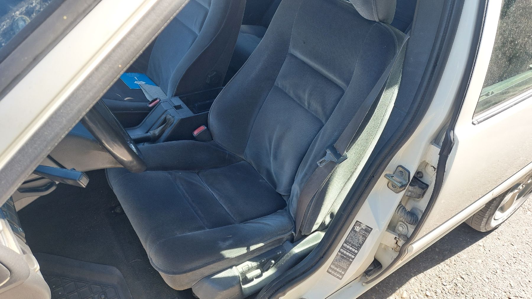 Volvo Automobili: Volvo V70 2.4 Kombi Handschalter – Usato da Niederlenz venduto da SciroccoUrquattro 7