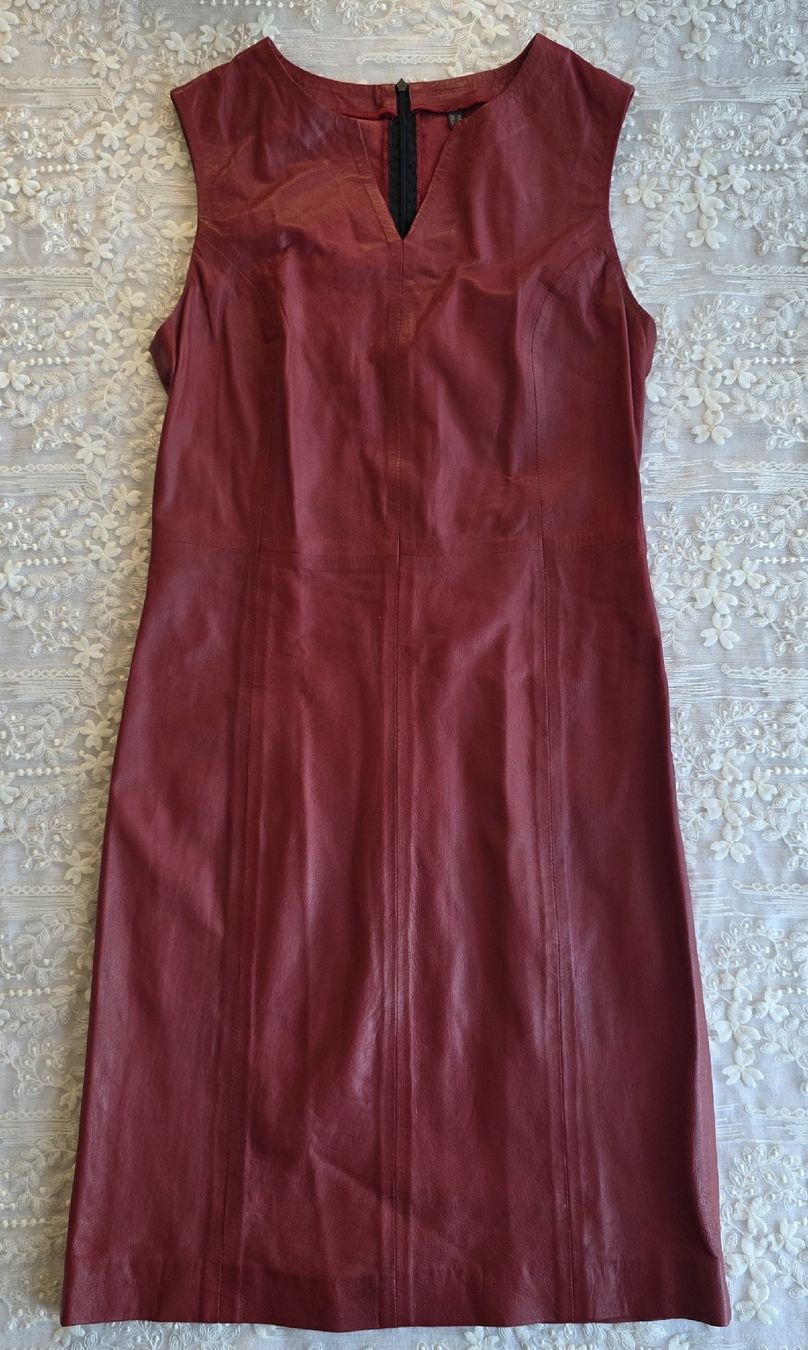 Vestiti: Elegantes rotes Lederkleid, Gr. S, ein Hingucker! – Usato da Rheinsulz venduto da Gilea
