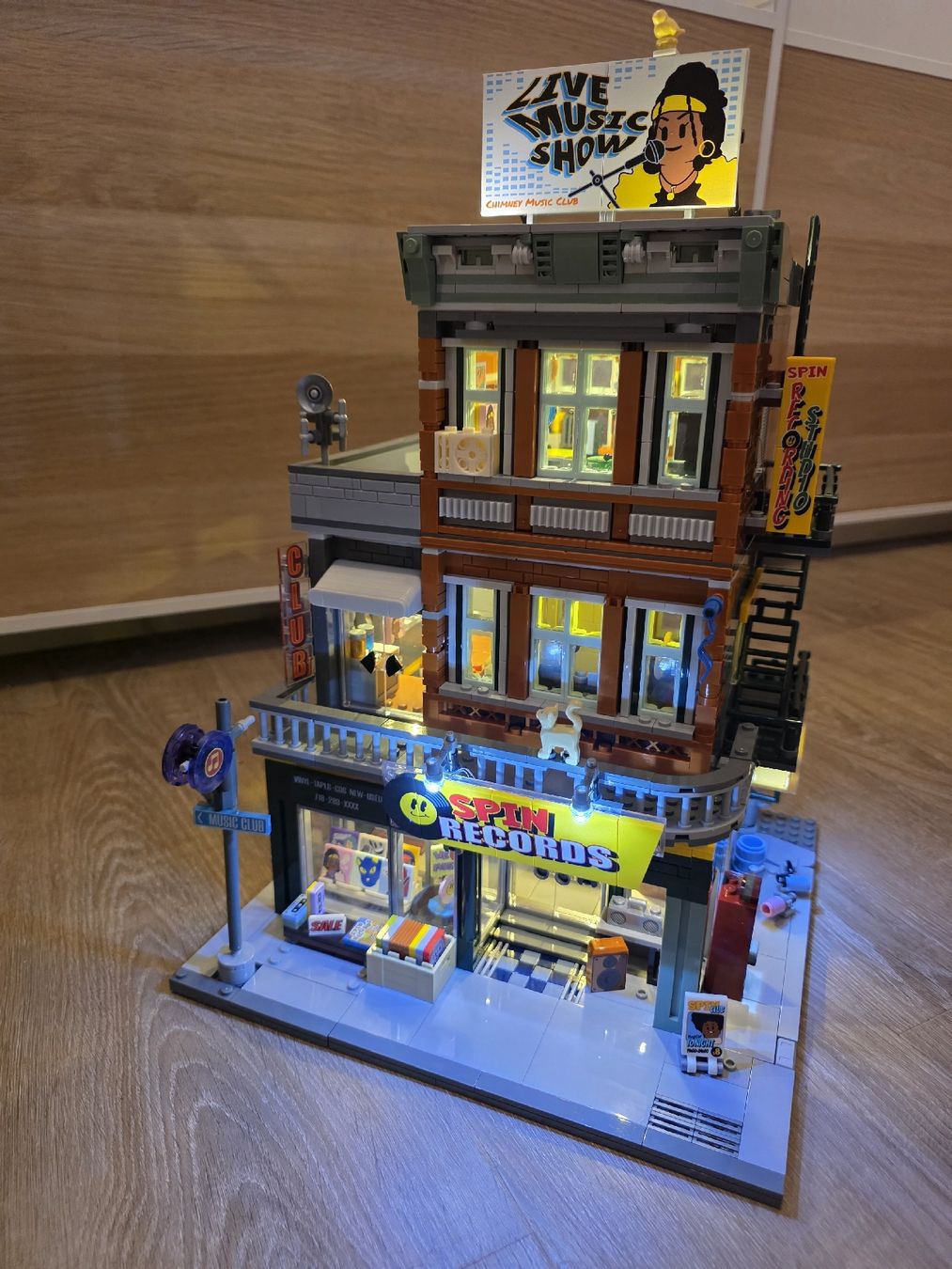 Funwhole Baukästen: Lumibricks Funwhole Record Store – Neu (gemäss Beschreibung) aus Rüti ZH von MikeMeyers