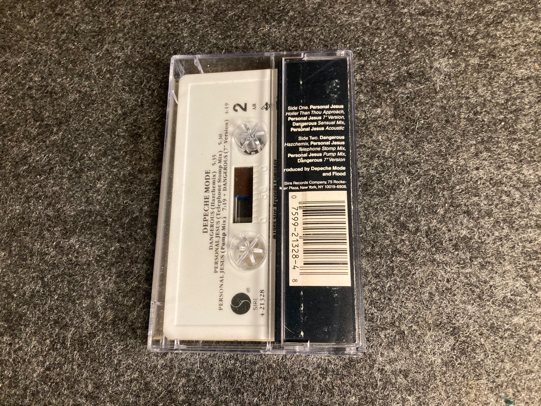 Musicassette: Depeche Mode - Personal Jesus (MC) – Usato da Fribourg venduto da Karushi 2