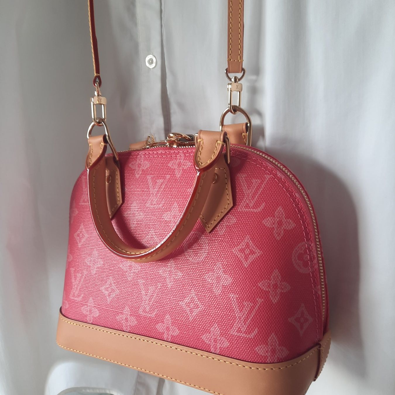 Louis Vuitton Taschen für Damen: Louis Vuitton collection 130 ans monogramme – Neu und originalverpackt aus Yverdon-les-Bains von afu_gl6j 4