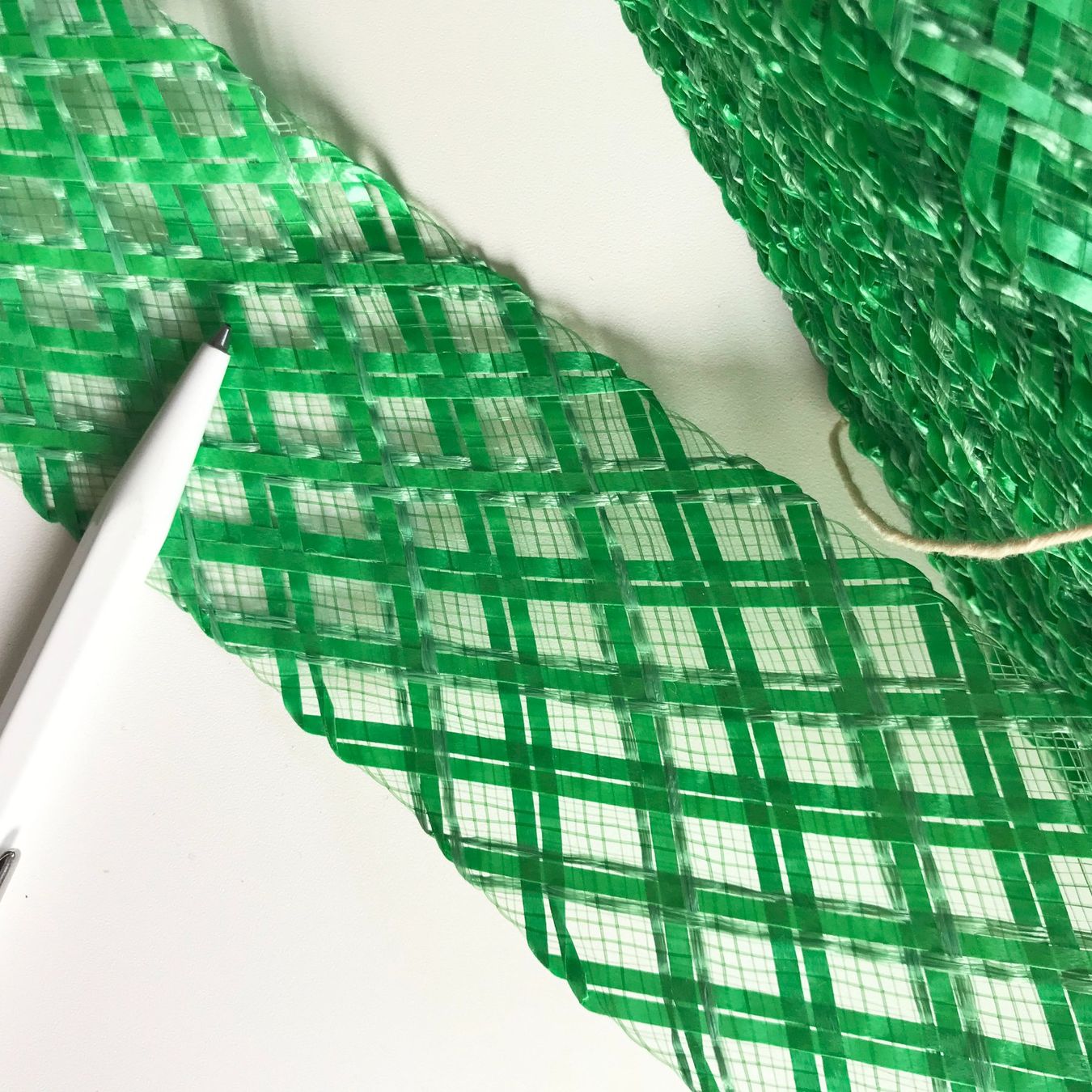 Copricapi, berretti & cappellini: Raffia-Geflecht grün Raffia-Tresse Modisten ca.25 m Strohhut – Nuovo (secondo la descrizione) da Brüttisellen venduto da Buxus 6