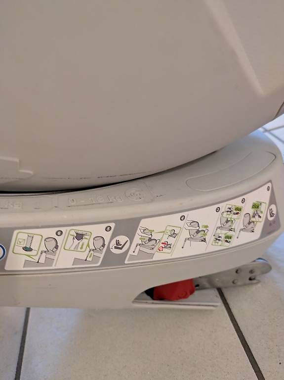 Seggiolini per auto: Kindersitz mit Isofix  – Usato da Abtwil SG venduto da oro_pg2r 2