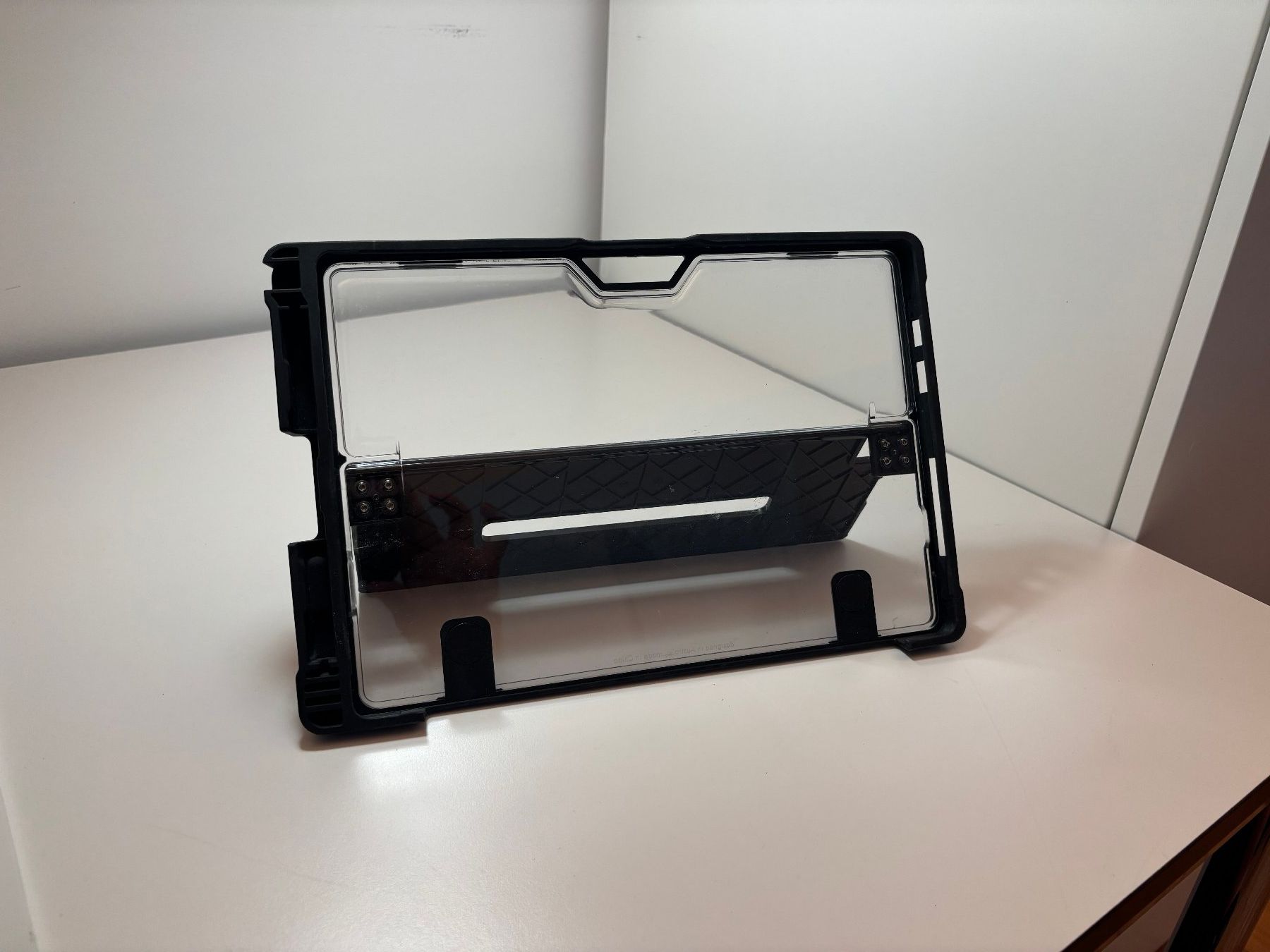 Covers & Borse: Schutzhülle microsoft surface schwarz transparent gebraucht – Usato da St. Gallen venduto da adr_qtz2