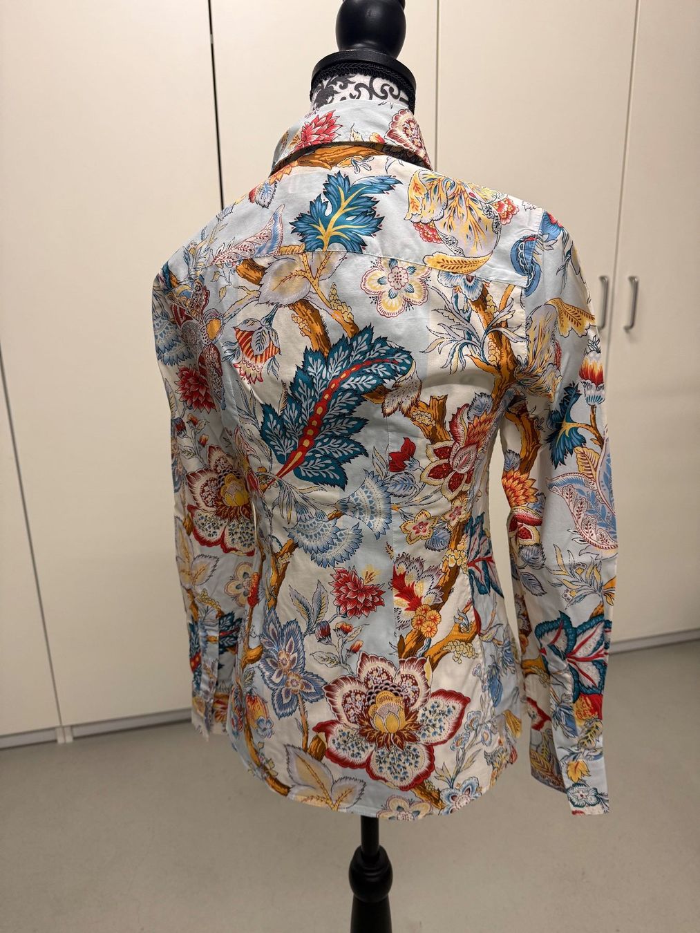 Etro Chemisiers: ETRO Bluse – D'occasion à Urdorf par Magdella 2