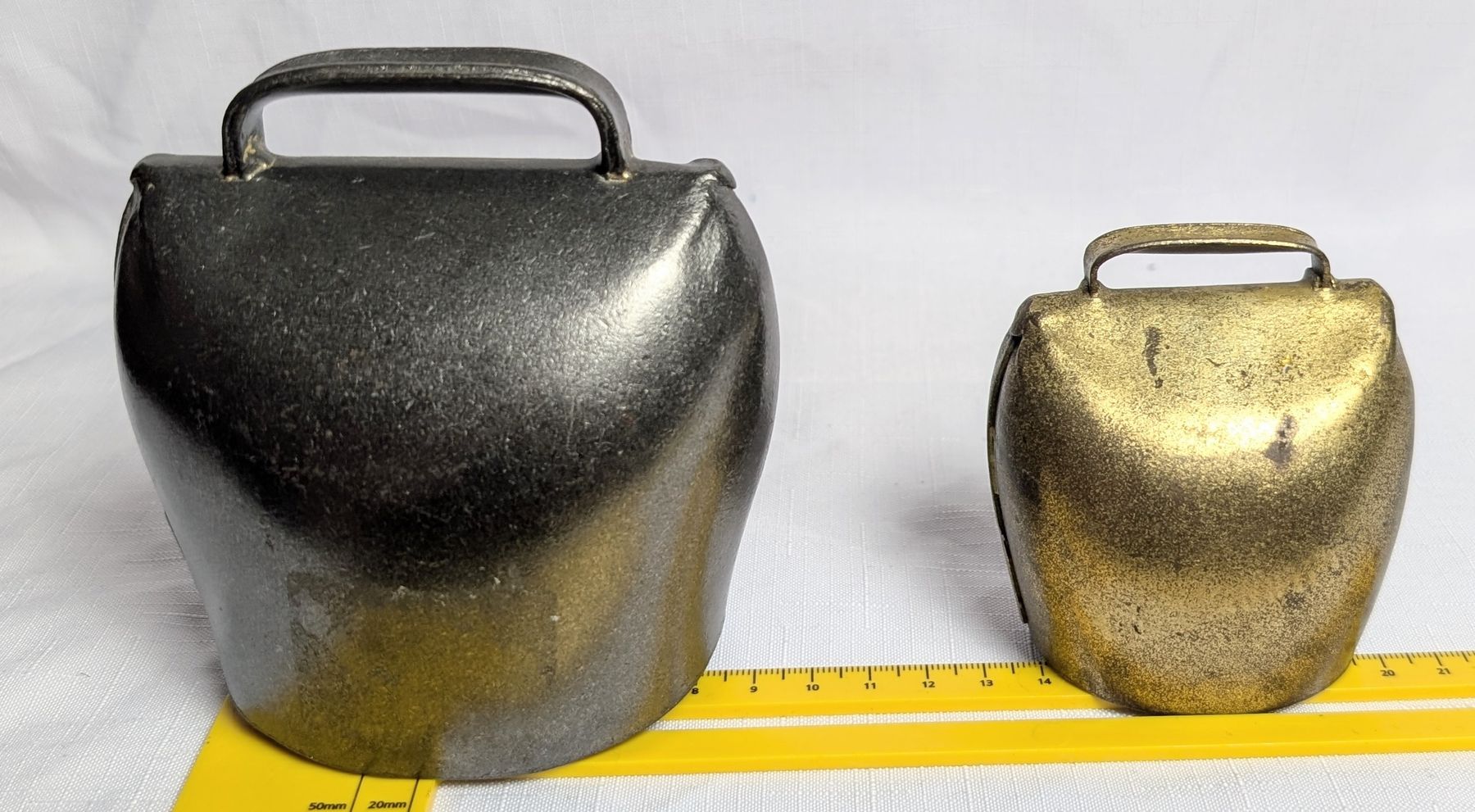 Campanacci mucche: 2er Set - Glocke - Schelle - Treichel – Usato da Wängi venduto da ABIZONE-86 3