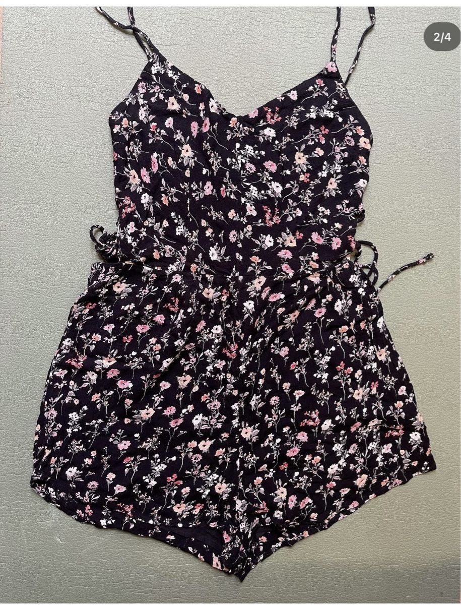 Tute: Beautiful onesie – Nuovo e nell'imballaggio originale da Opfikon venduto da MabelCouture 1