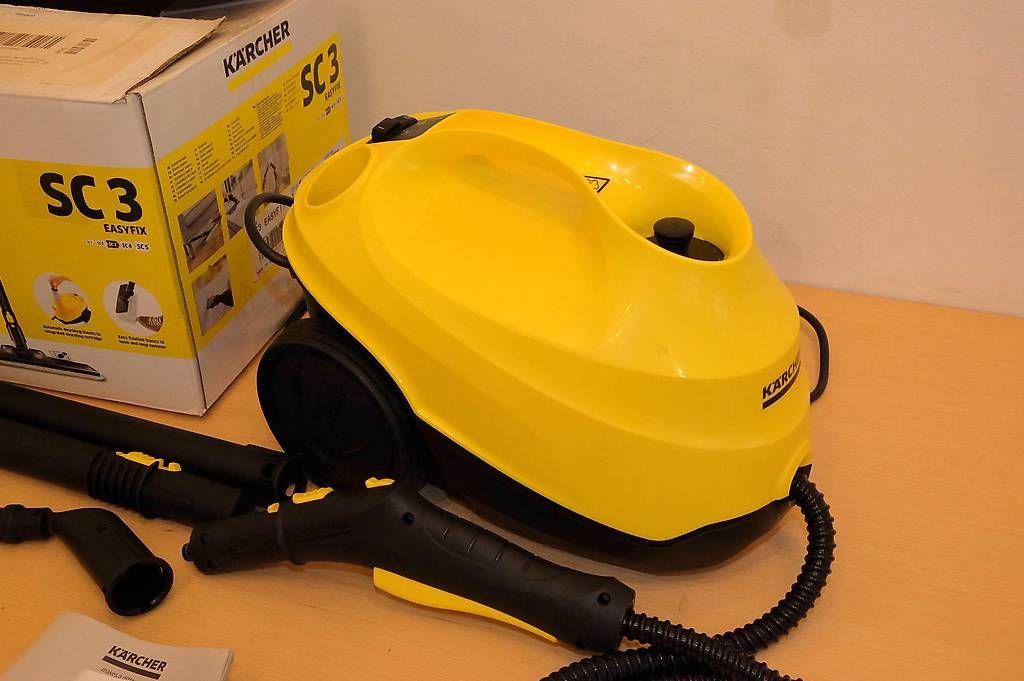 Kärcher Nettoyeurs à vapeur: Kärcher SC 3 EasyFix Dampfreiniger fast neu – D'occasion à Basel par Bertob 1