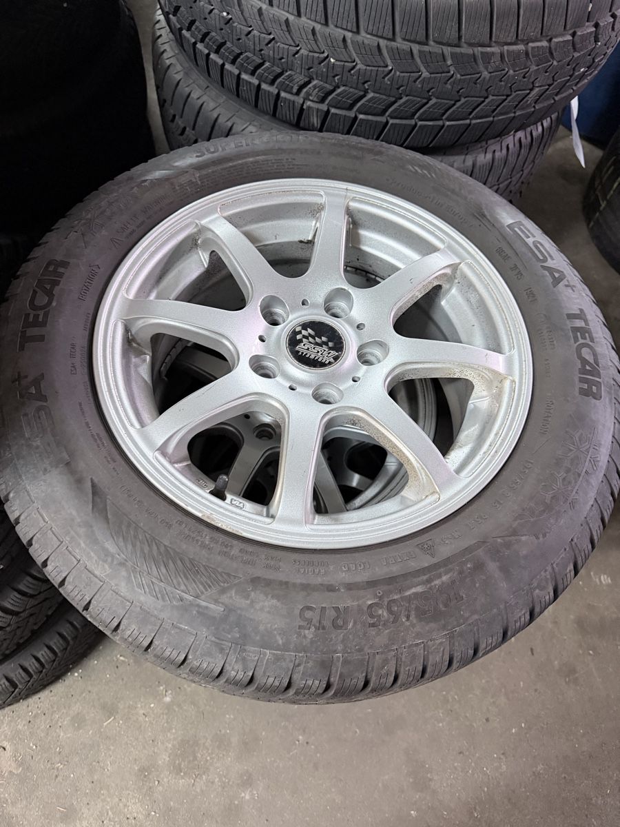 Pneus & Roues: Hyundai Winterrad ix20 oder andere – D'occasion à Kräiligen par tisala 1